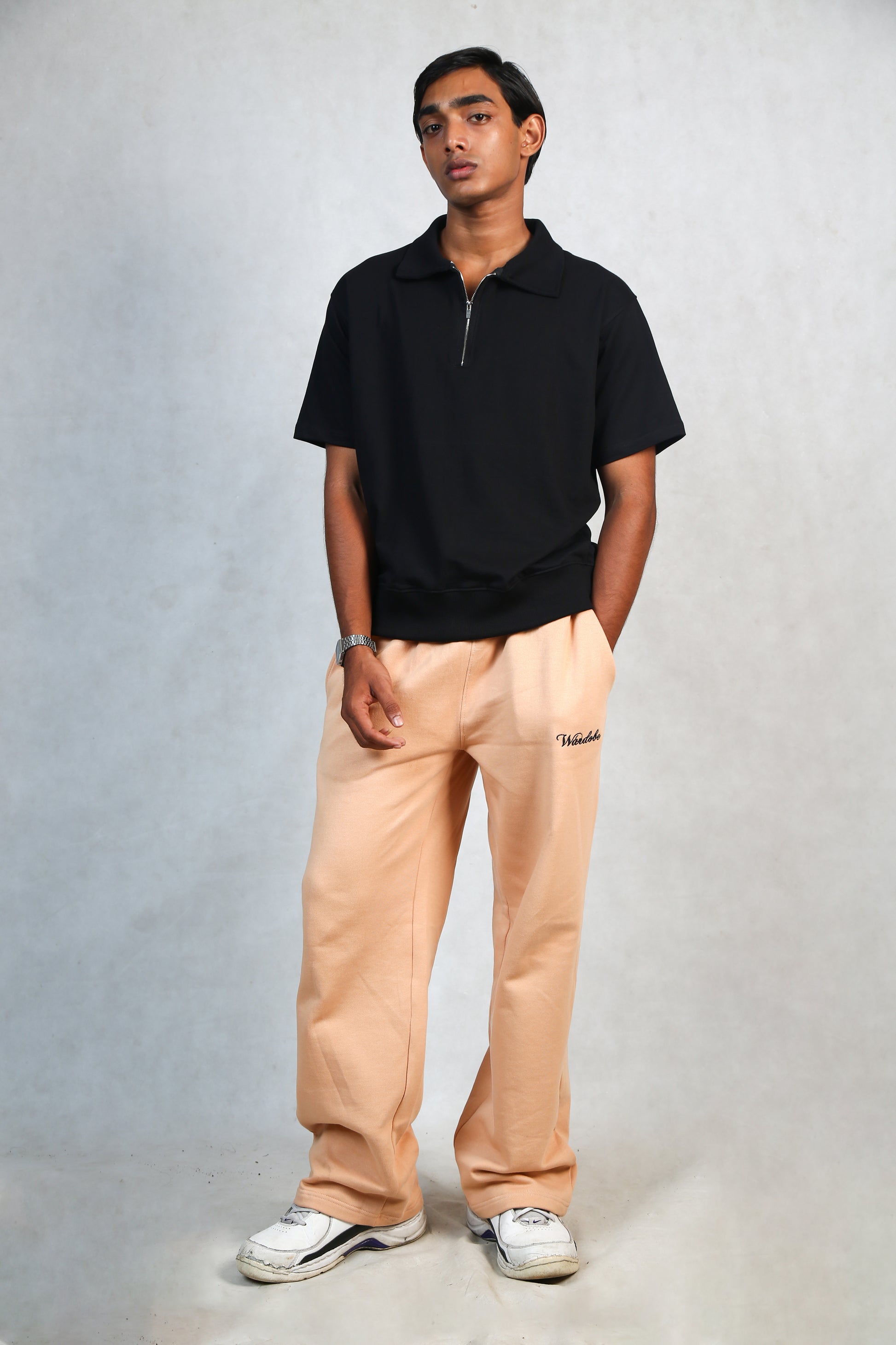 BLACK ZIPPER POLO T-SHIRT