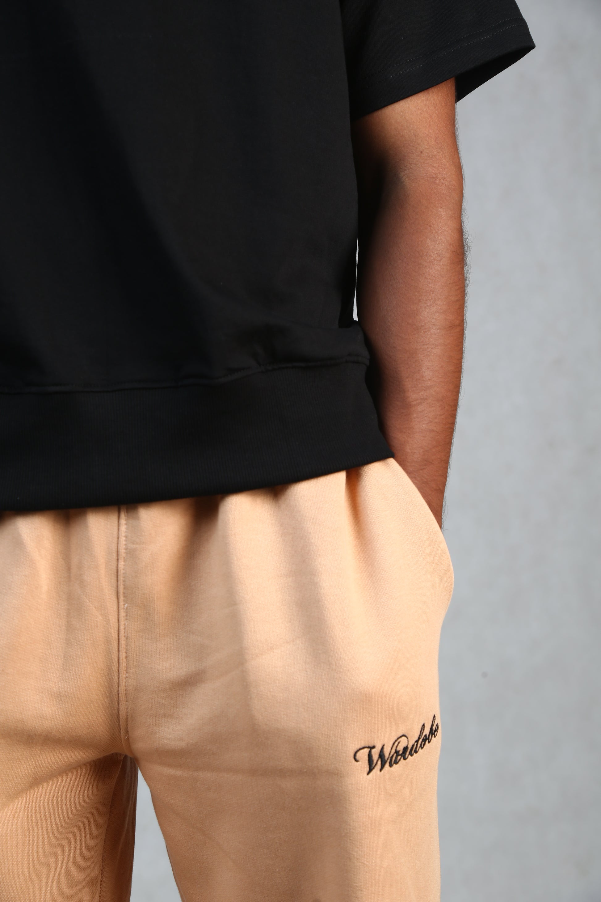 BLACK ZIPPER POLO T-SHIRT