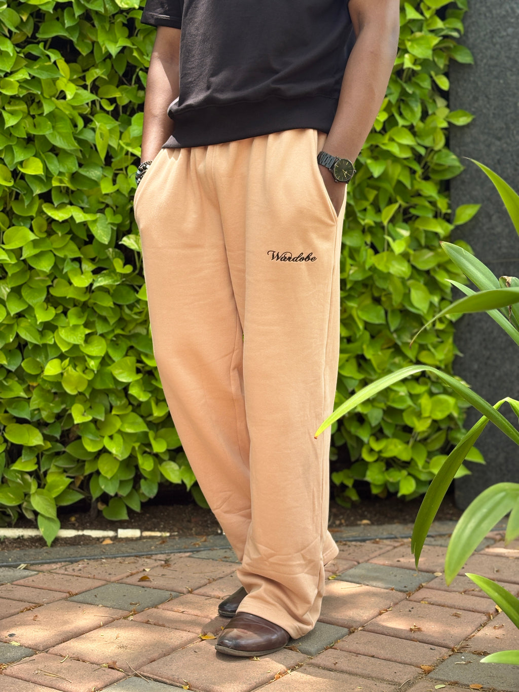 CARAMEL SWEATPANTS LOOSE-FIT
