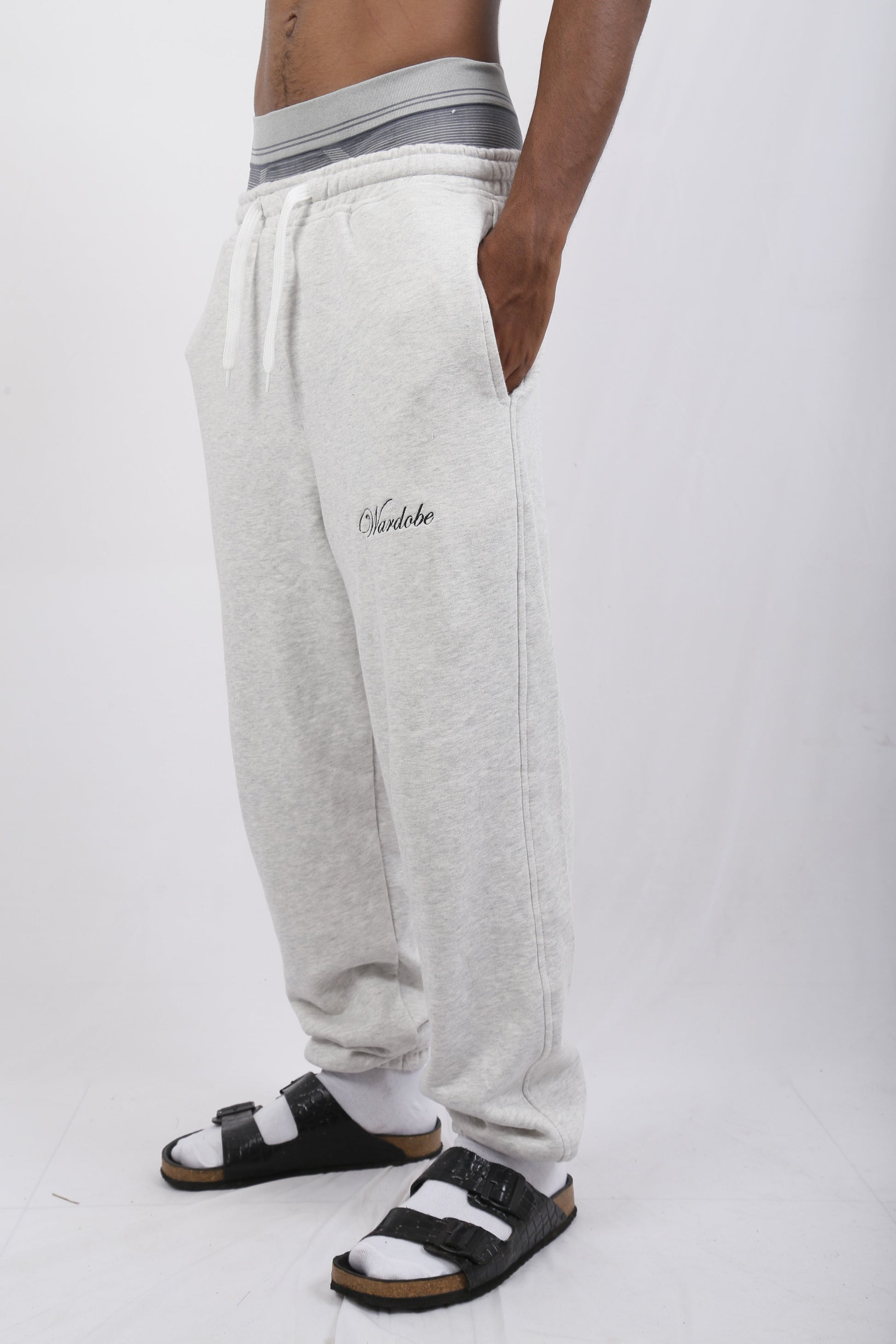 LOOSE-FIT GRAPHITE GREY SWEATPANTS (UNISEX)