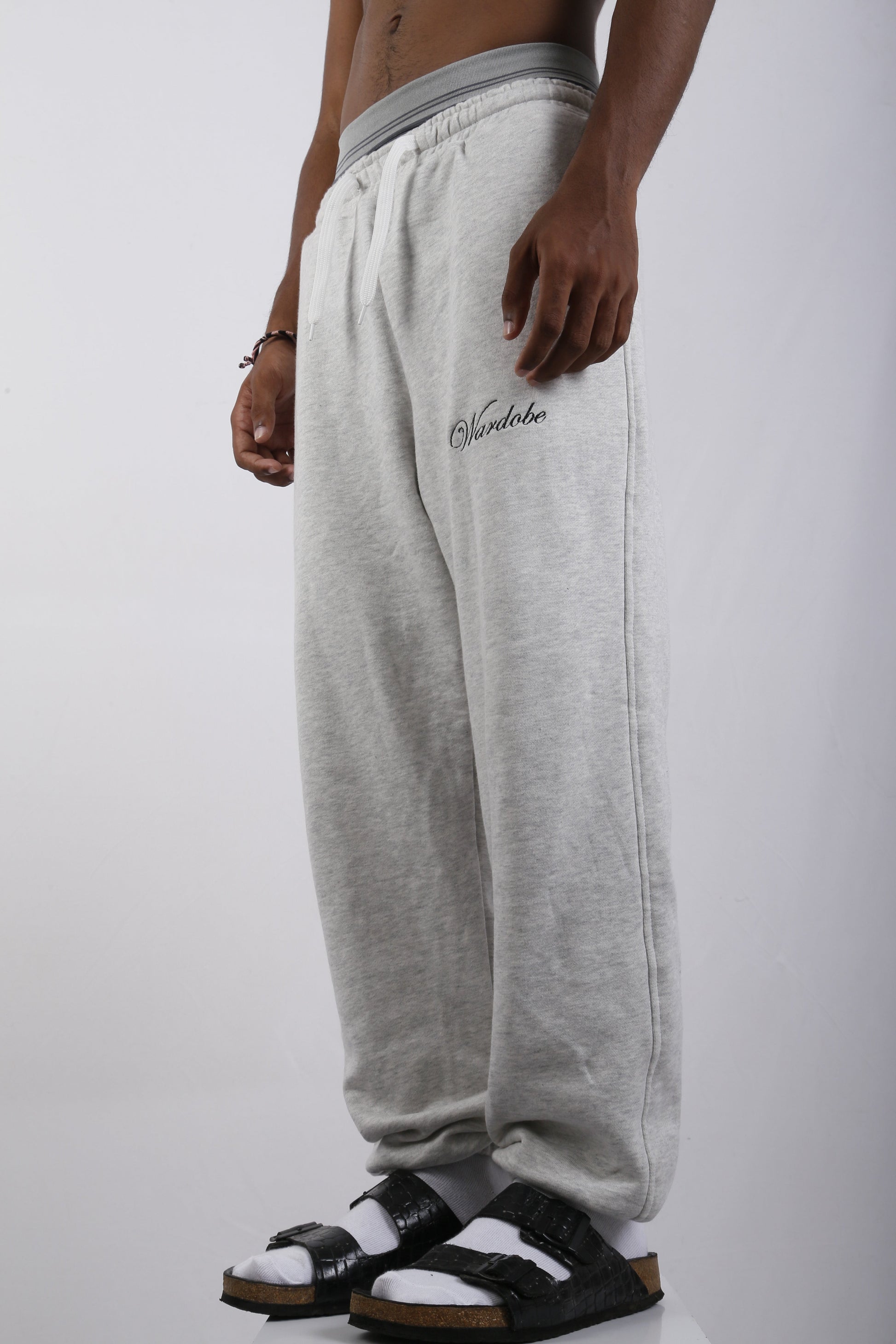 LOOSE-FIT GRAPHITE GREY SWEATPANTS (UNISEX)
