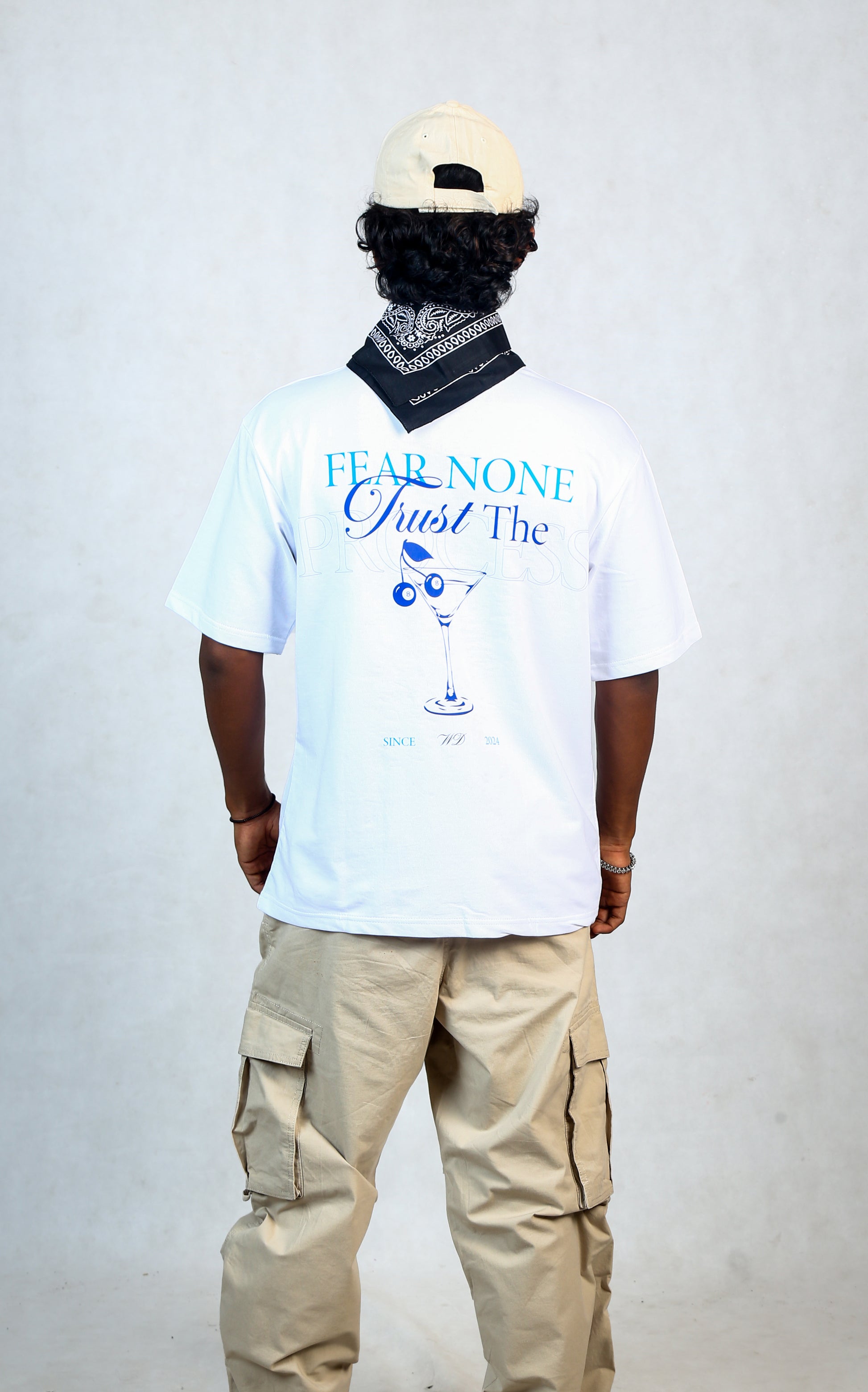 WHITE PRINTED T-SHIRT