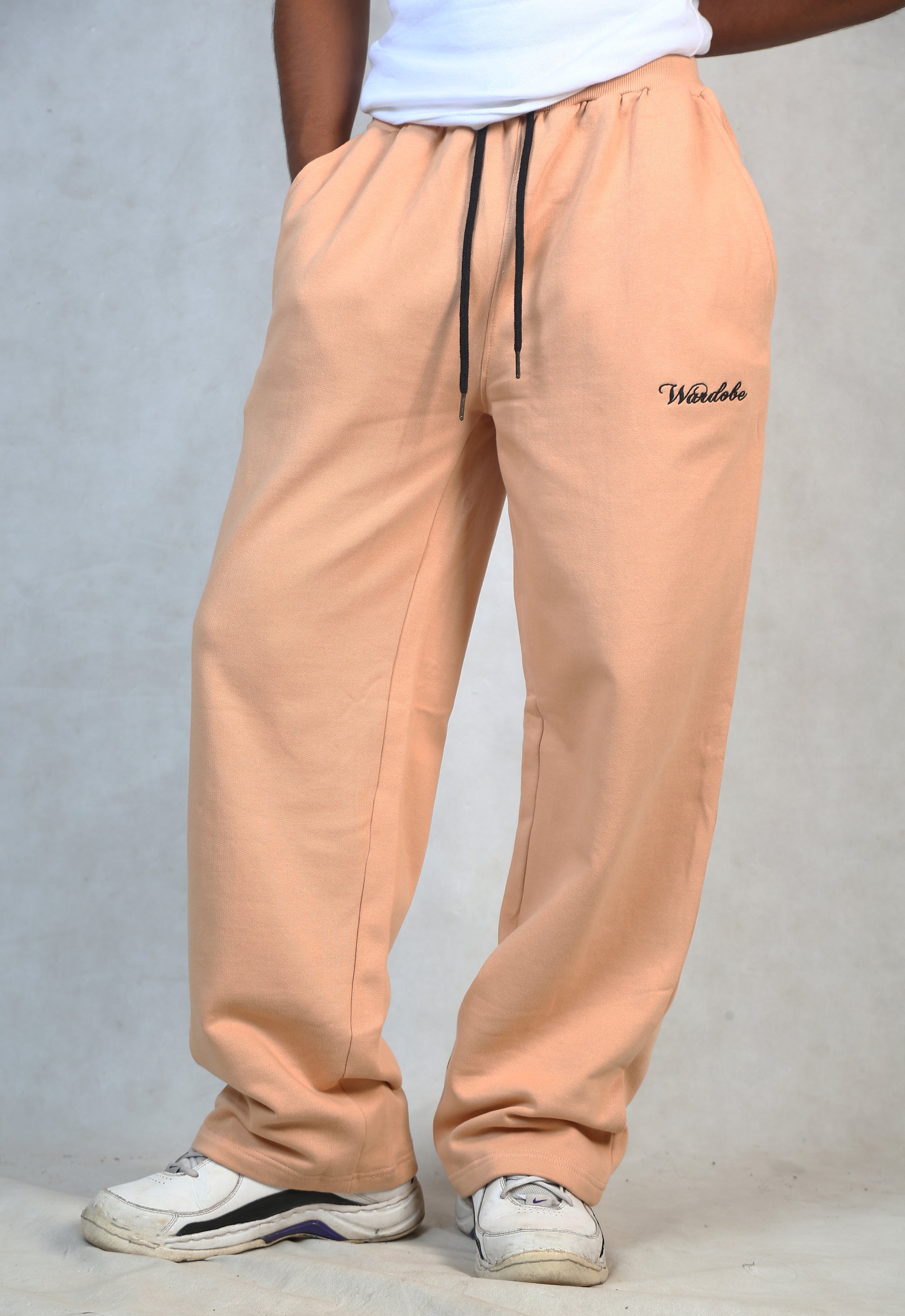 CARAMEL SWEATPANTS LOOSE-FIT